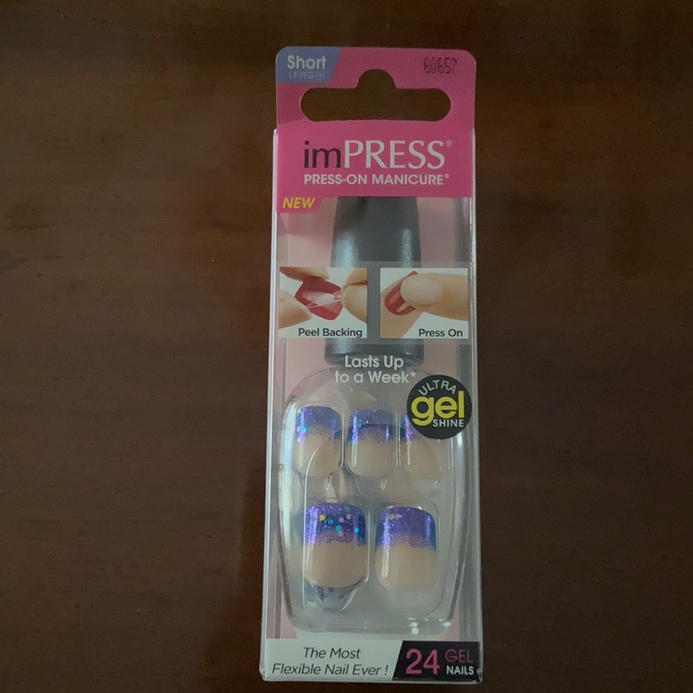 Broadway ImPress Press-On Manicure